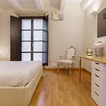 Πανσιόν Martini Castello Boutique Κάλιαρι