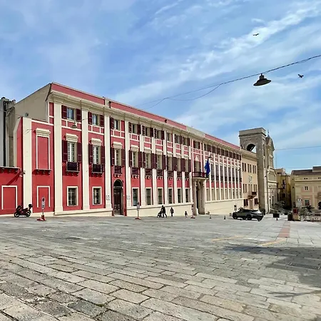 Martini Castello Boutique Гостевой дом Кальяри